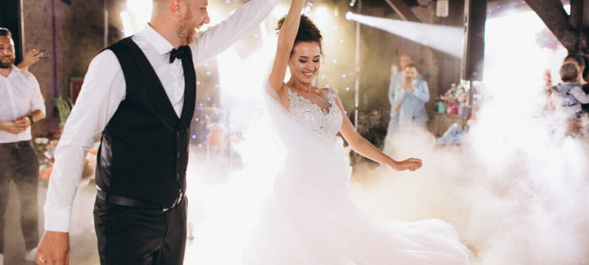 Dansul mirilor si cum poti invata sa dansezi cand nu te pricepi