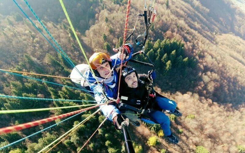 Ce este parapanta si ce riscuri iti asumi la un zbor?