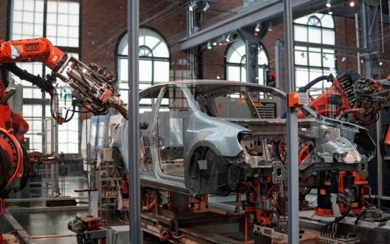 Top 5 cele mai des utilizate echipamente in industria de productie a automobilelor