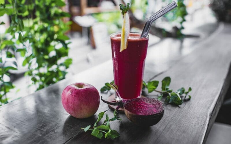 Cum să obții rapid și eficient un smoothie care este delicios și sănătos? Iată cele 3 recomandări utile!