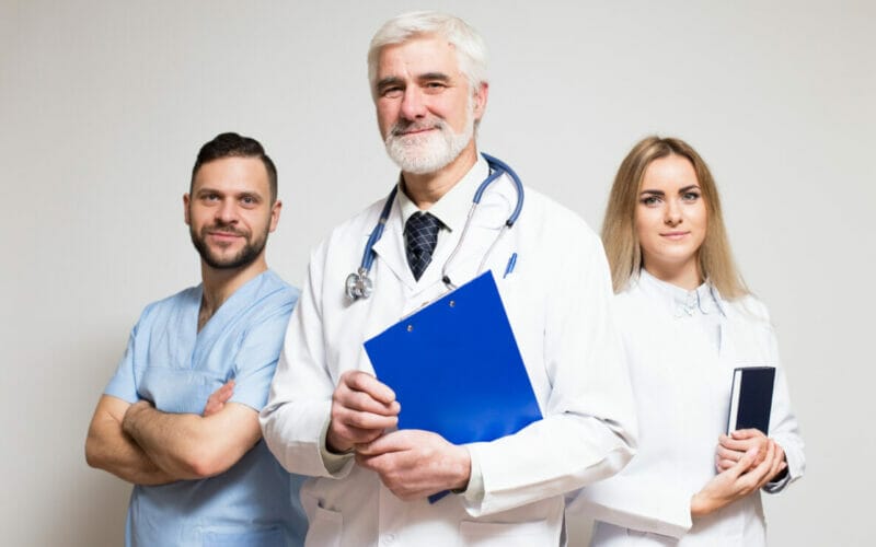 De ce este importanta incaltamintea pentru medici?
