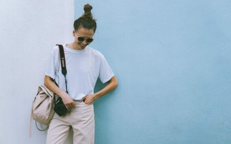 5 idei de ținute casual pentru un look confortabil și stylish