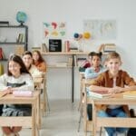 5 rechizite necesare pentru începerea anului școlar