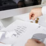 Apelează la o Casă de Amanet: Soluție Financiară și Practică în Momentele Neprevăzute