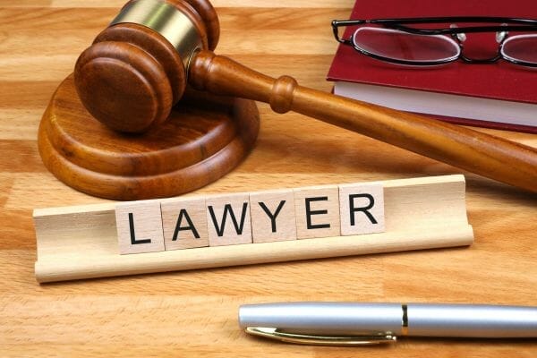 Ce sunt serviciile RNPM oferite de avocații cu experiență?