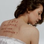 Află care sunt efectele discriminării de gen în mediul de lucru