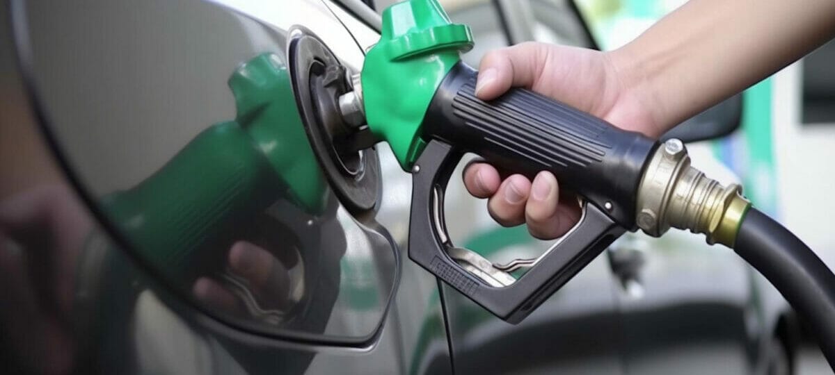 Ce Mașini Folosesc AdBlue: Rolul Lichidului Reducător de Emisii în Vehiculele Diesel