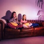 Bucură-te de filme ca în cinematografe, direct în sufragerie: Cum să-ți creezi propriul cinema la domiciliu