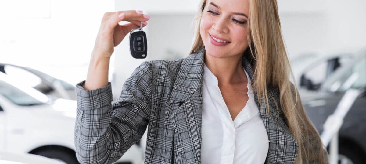Conducerea în stilul tău: Top 5 aspecte de luat în considerare la alegerea dintre cutia automată și cutia manuală pentru automobilul tău nou