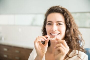 Beneficiile aparatelor dentare invizibile