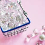 Pot cumpăra cristale Swarovski la vrac pentru proiectele mele DIY?