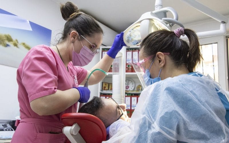 Importanța Tratamentului de Canal în Îngrijirea Dentară