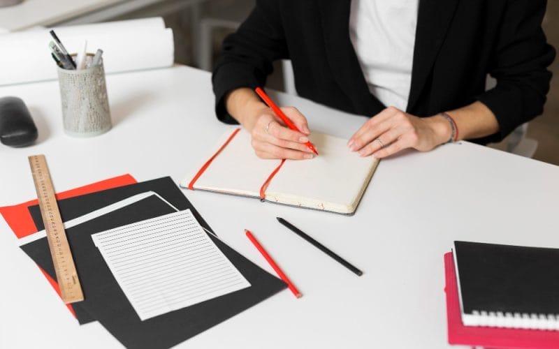 Se pot face traduceri legalizate pentru acte vechi sau deteriorate în Cluj?