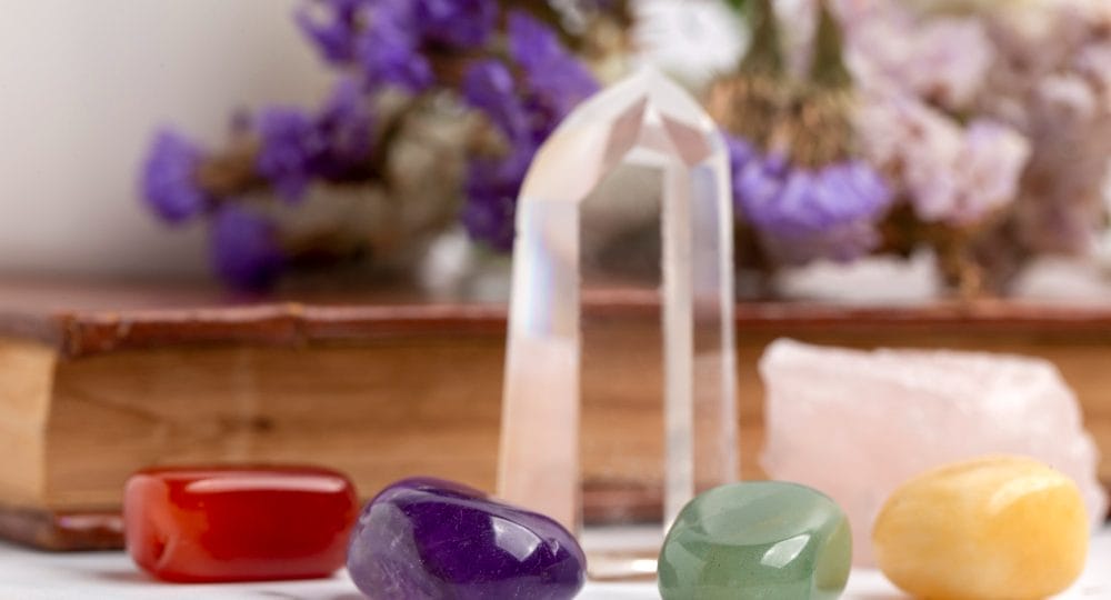 Ce cristale sunt recomandate pentru echilibrarea chakrei celui de-al treilea ochi?