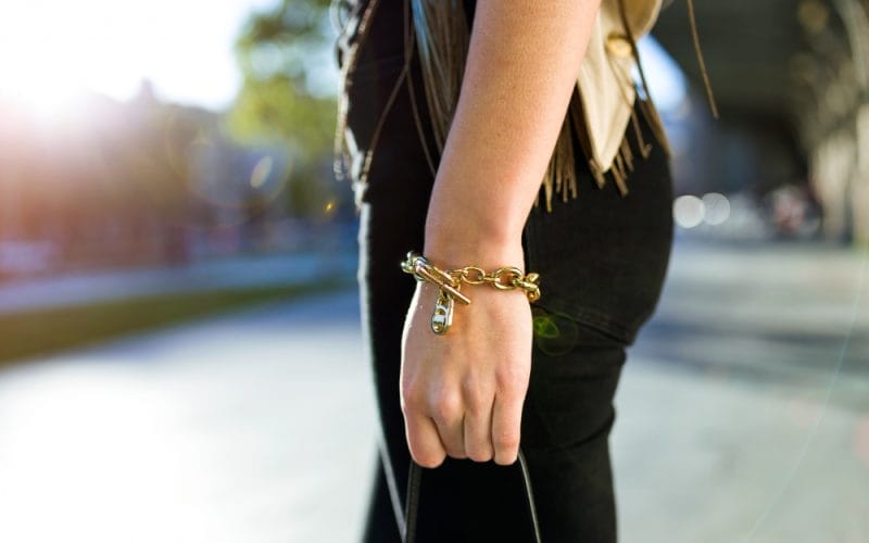 Cum alegi o brățară din aur care nu se deteriorează ușor?
