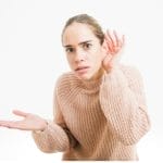 Dispozitive inteligente pentru persoanele cu pierdere de auz: ghid complet