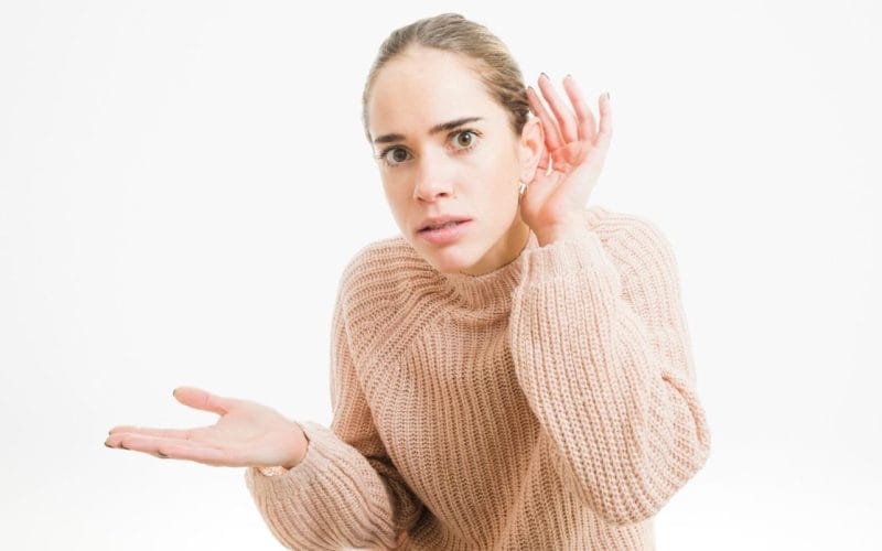 Dispozitive inteligente pentru persoanele cu pierdere de auz: ghid complet