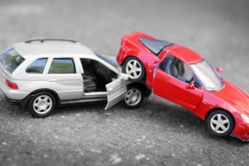 ​Ai fost într-o mașină implicată într-un accident? Ce trebuie să știi despre despăgubiri